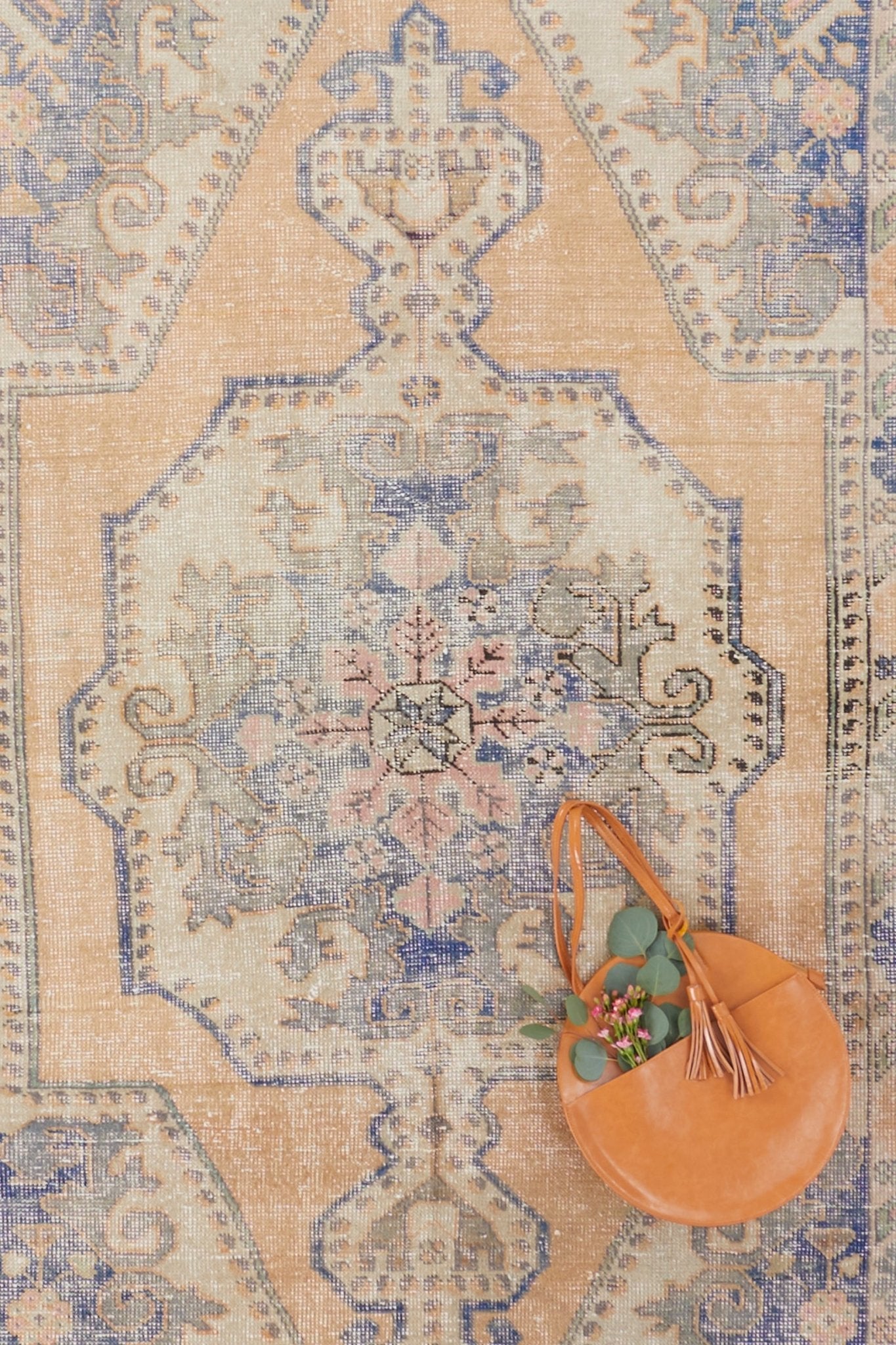 'Amelia' Distressed Vintage Oushak Area Rug - 4'4'' x 7'8'' - Canary Lane