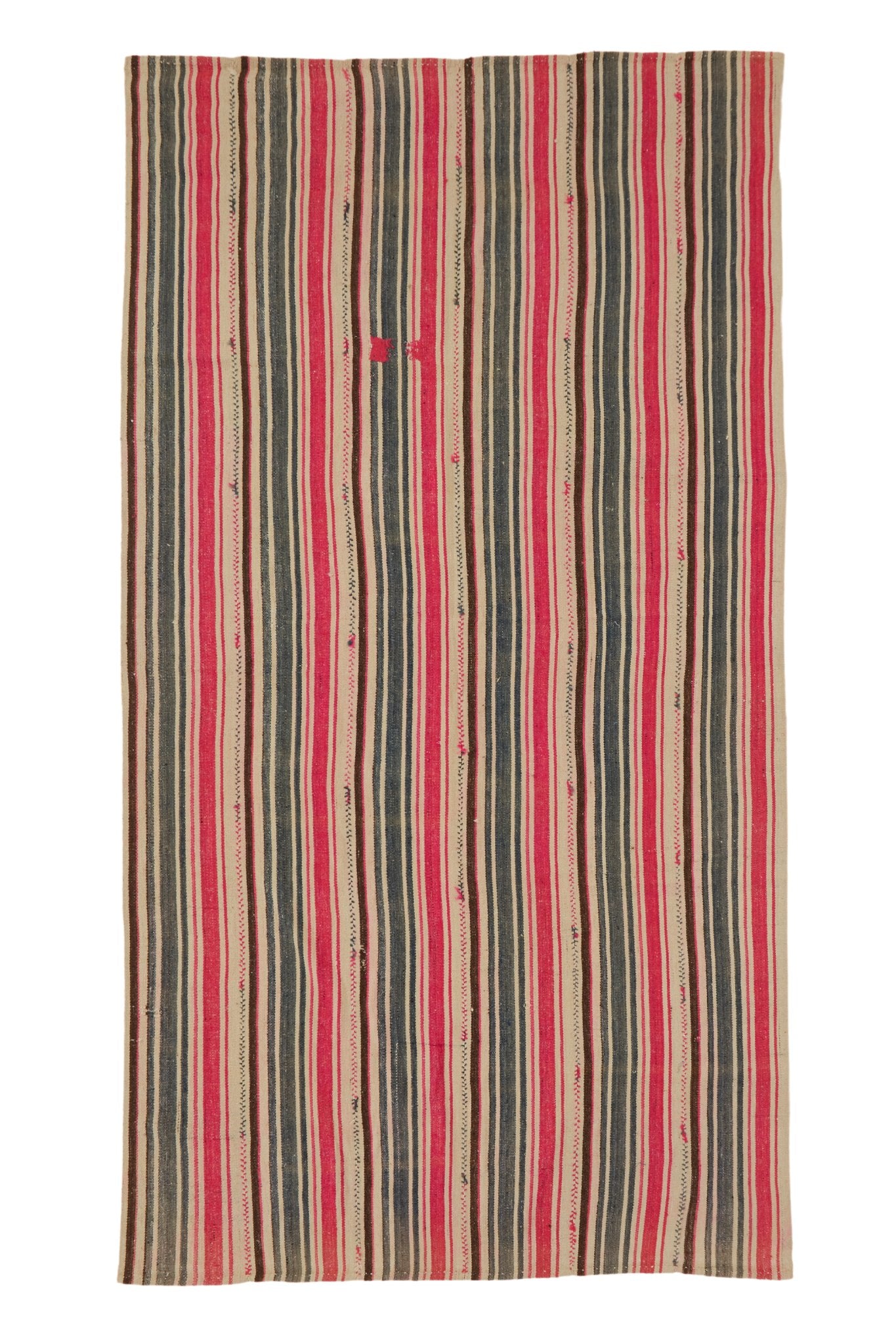 'Berry' Vintage Heirloom Area Rug - 5'9" x 10'8" - Canary Lane