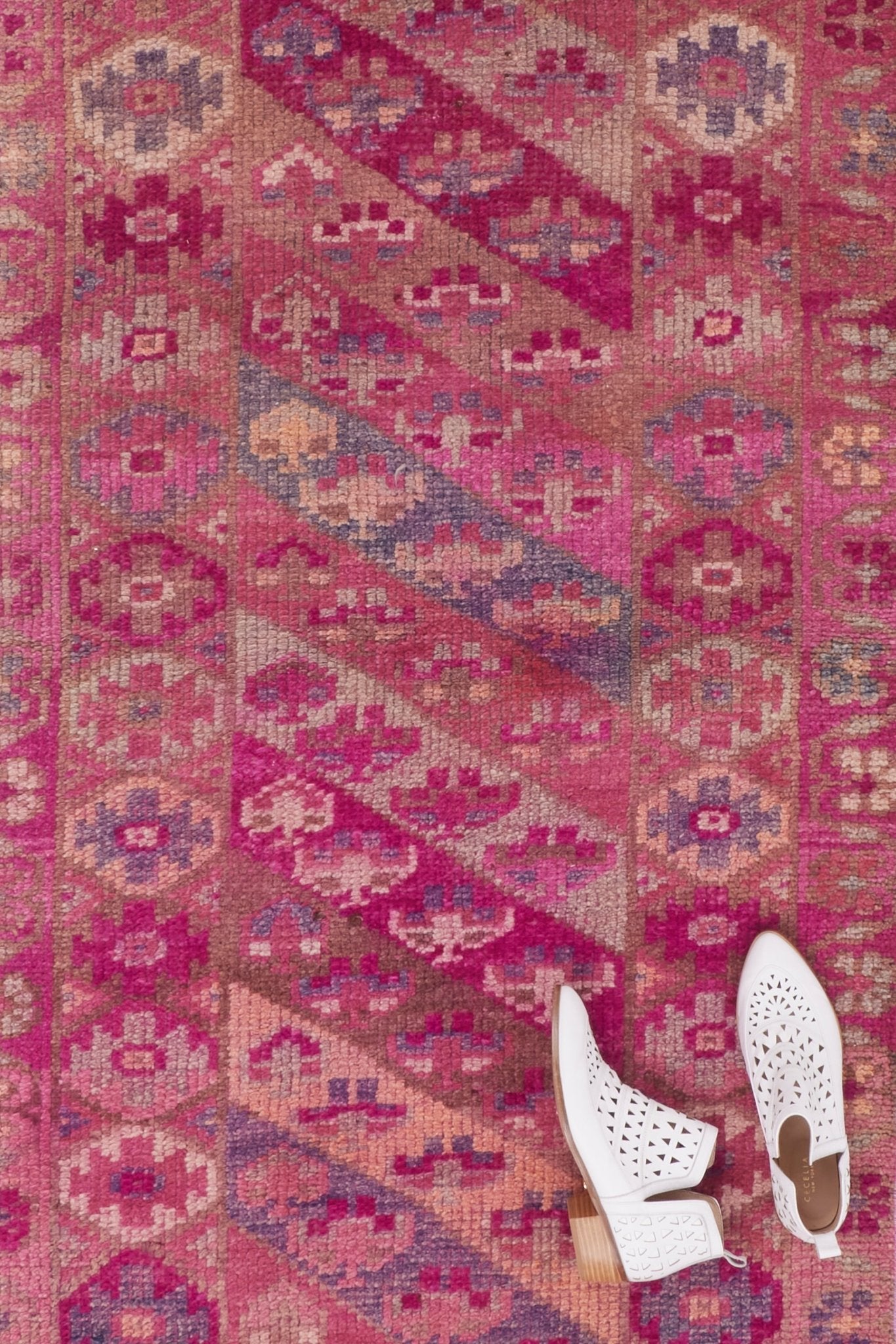 'Helena' Vintage Turkish Runner - 2'9'' x 11'11'' - Canary Lane