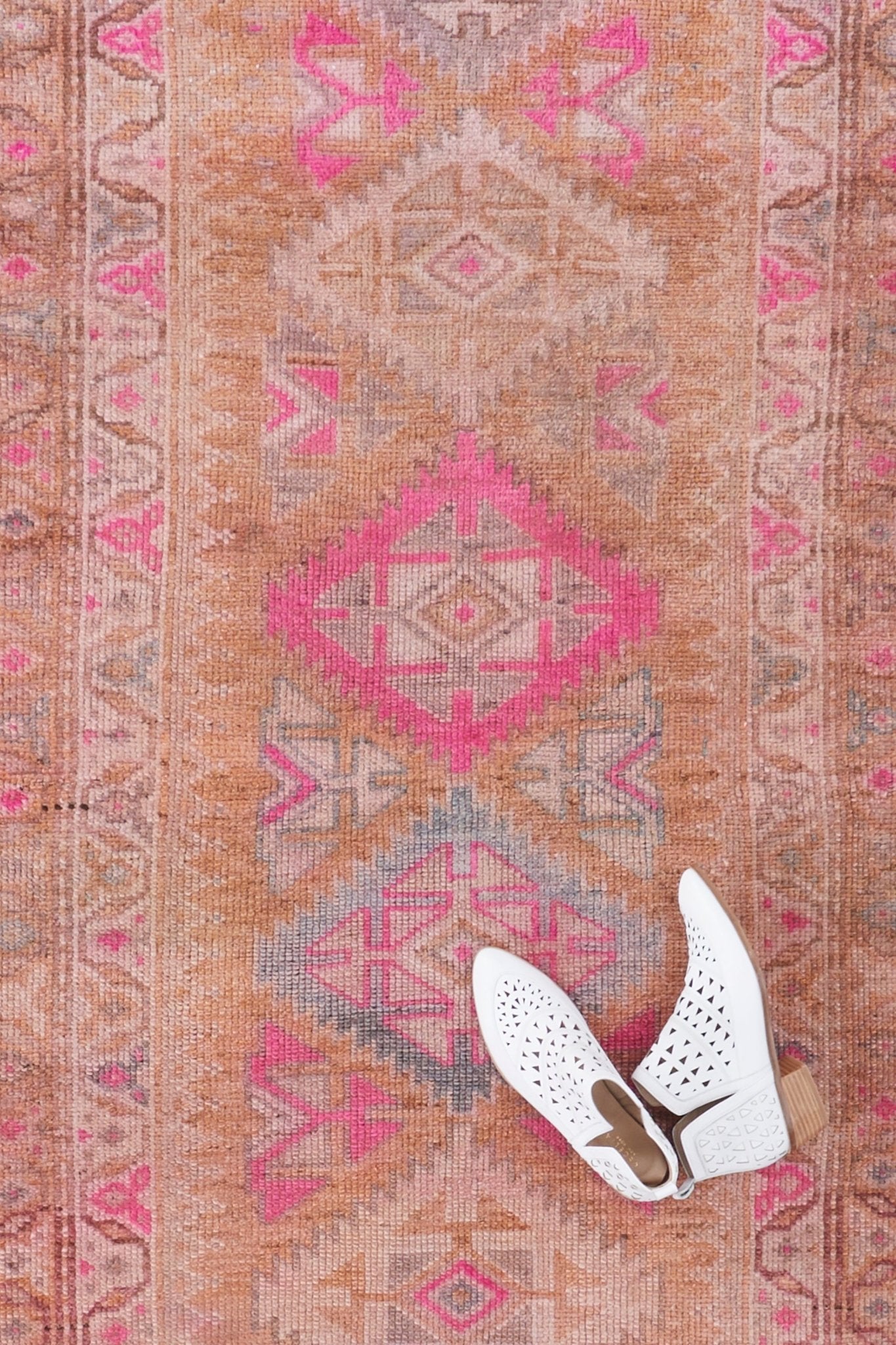 'Margot' Turkish Vintage Runner Rug - 2'11" x 7'8'' - Canary Lane