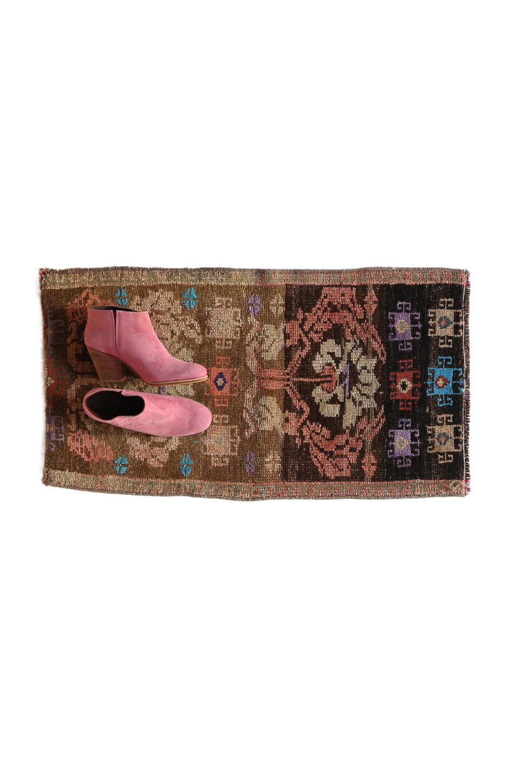 No. 1609 Mini Turkish Vintage Rug - 1'6" x 2'9" - Canary Lane