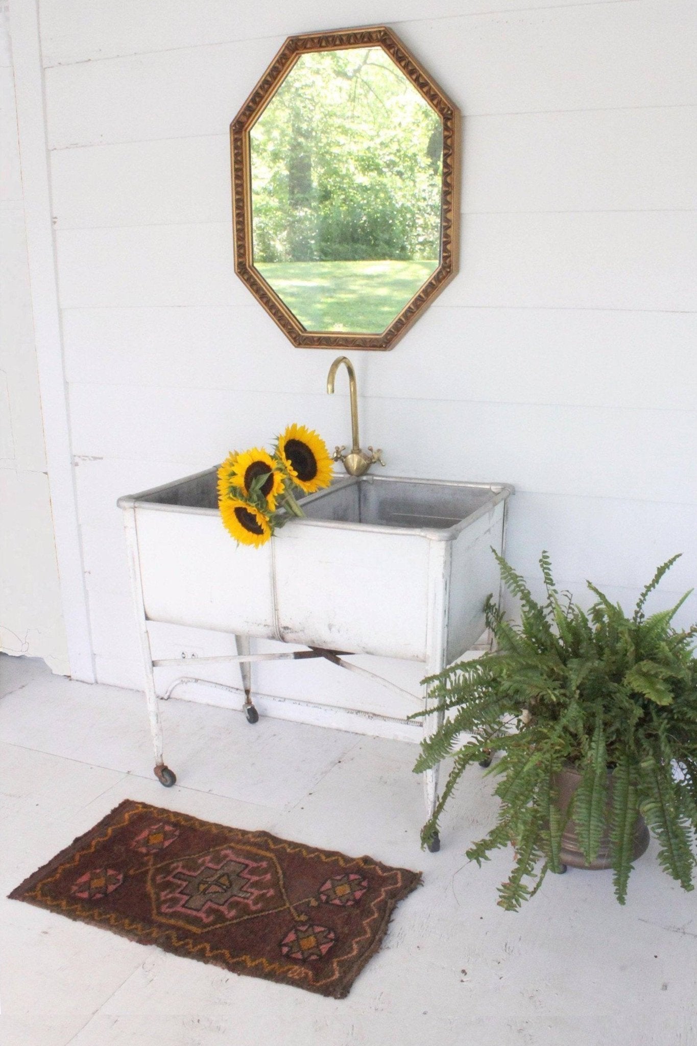 Vintage Mini Rug No. 070 - 1'6" x 2'9" - Canary Lane